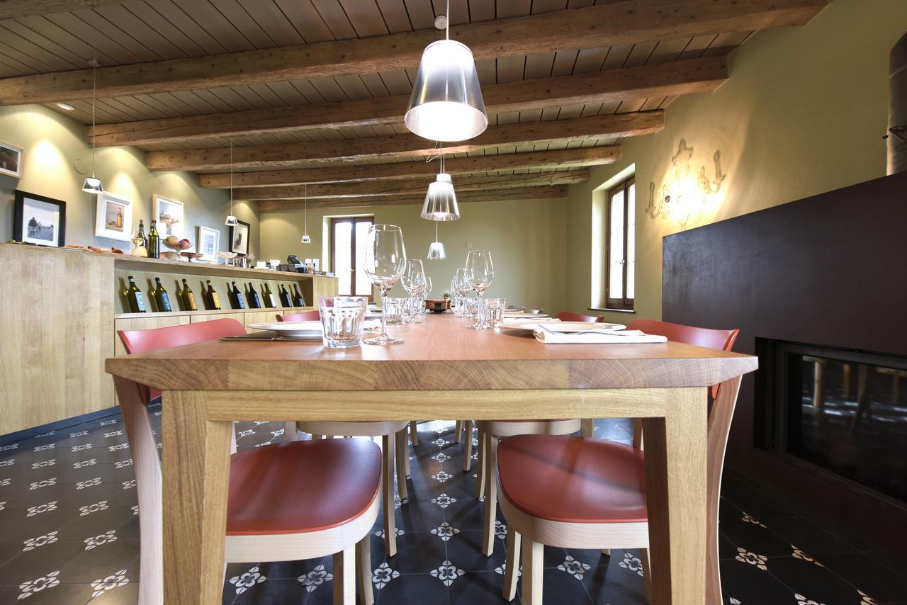 Château Rochefort Alojamento de Acomodação e Pequeno-almoço Allaman