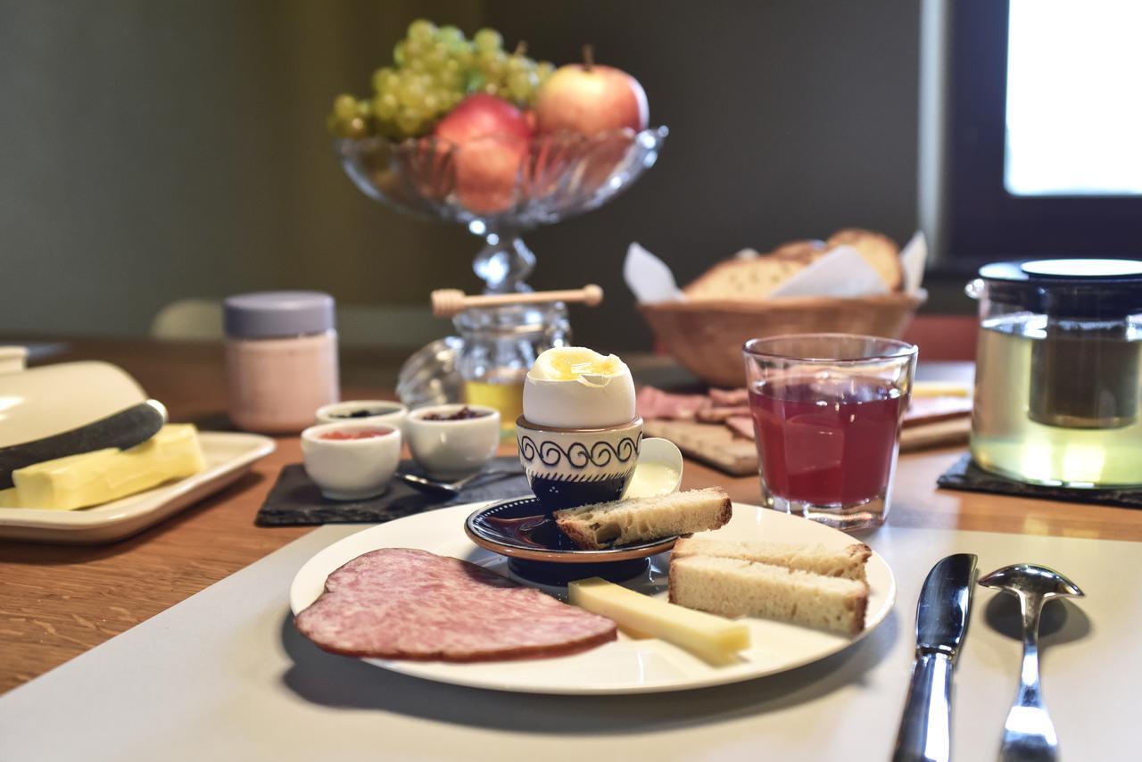 Château Rochefort Alojamento de Acomodação e Pequeno-almoço Allaman